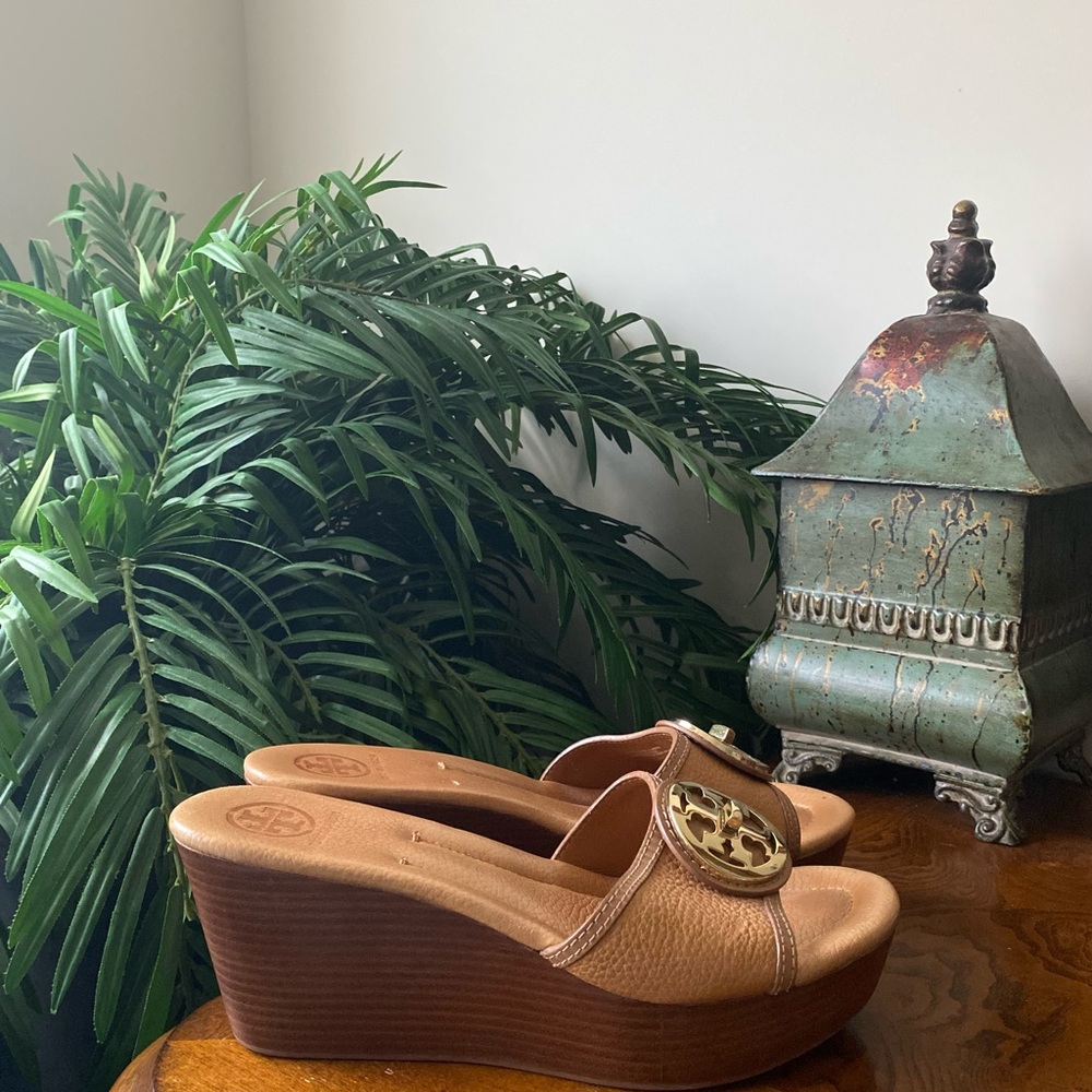 Tory Burch Leather Logo Wedge Mules with Gold Medallion 9.5